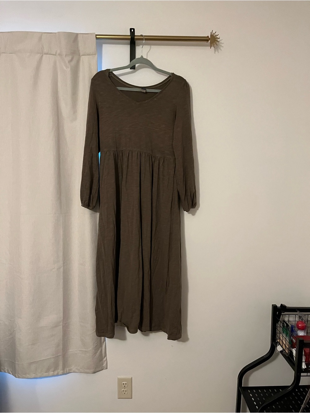 Women’s olive green Long Sleeve Maxi Dress - Casual Everyday Style